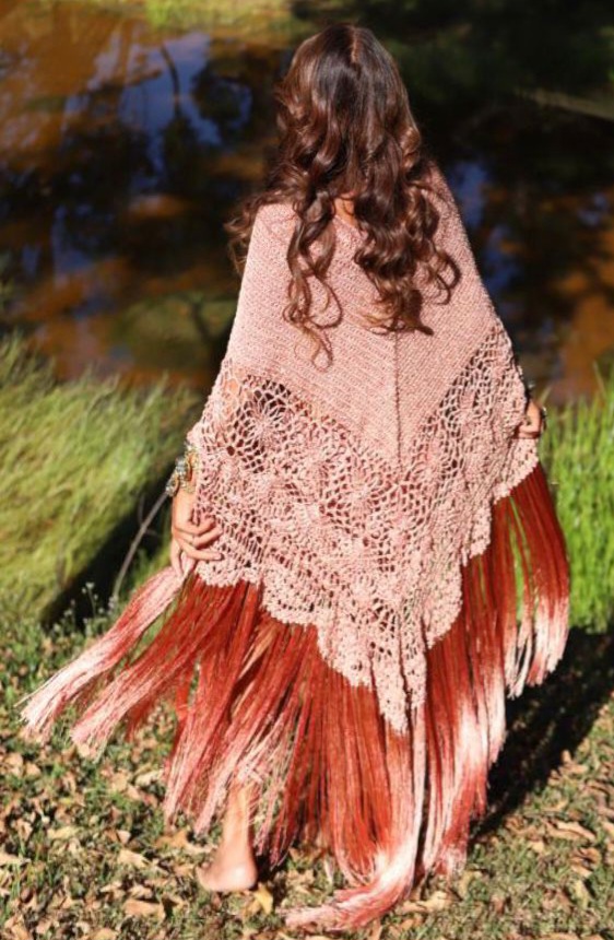 Poncho de Crochet Fio de Seda PO003